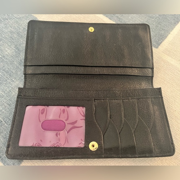 Cole Haan Black Leather Card Wallet with Gold Detail - Picture 5 of 6
